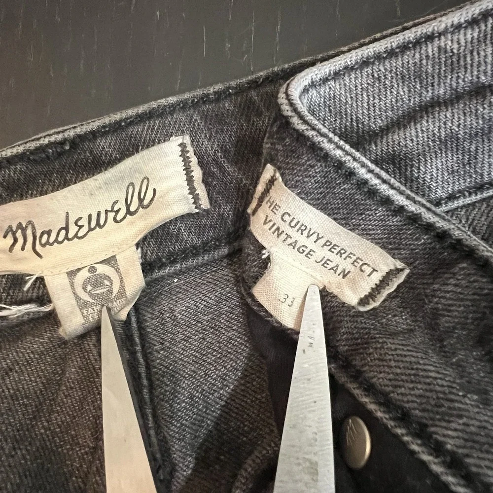Madewell The Curvy‎ Perfect Vintage Jean Size 33 Gray Straight Leg Stretch